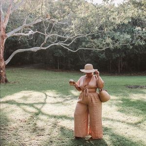 Meet your Posher, Aria